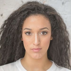 Meet your Posher, Casey